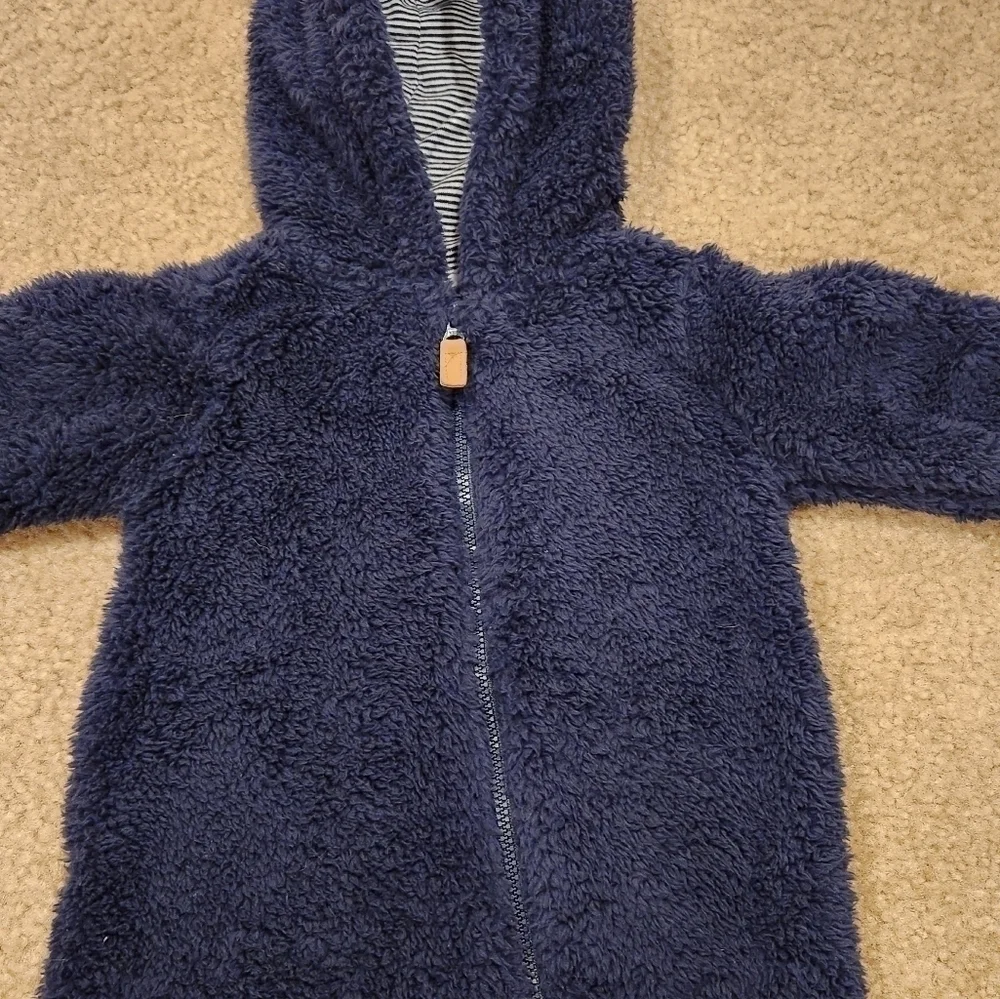 𝅺CARTER'S Navy Blue Sherpa Pram/Bunting, size 3 months